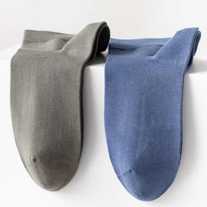 تخفيضات كبيرة على جوارب خيزران ملونة عالية . Big Sale High Quality Colorful Bamboo Socks for Men