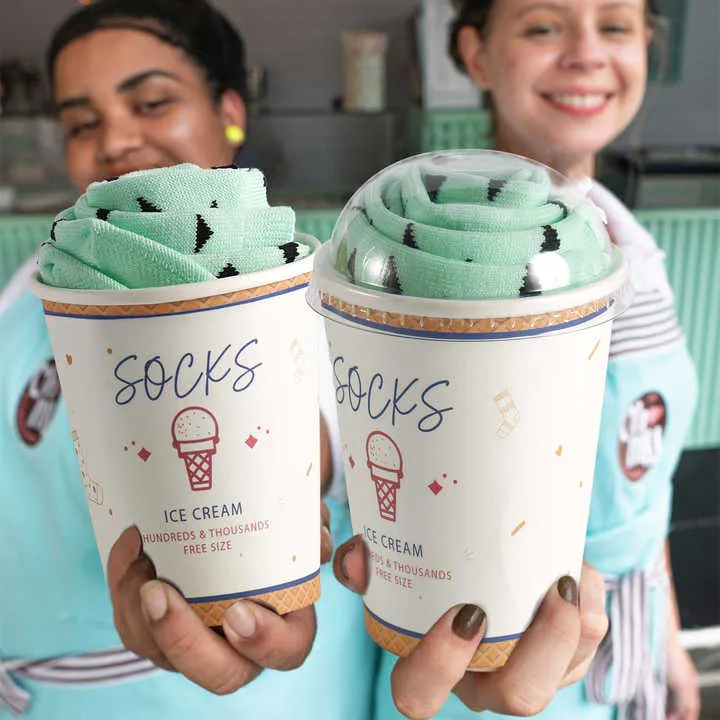 جوارب آيس كريم الملونة Colorful Ice Cream Socks
