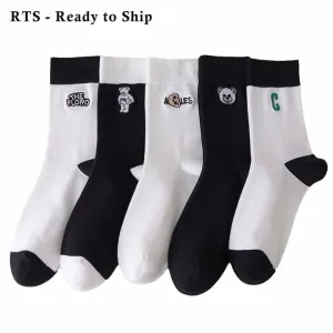 مريحة وجيدة التهوية مخصصة للمرأة الأبيض  . ر . Comfortable and breathable custom women's white and